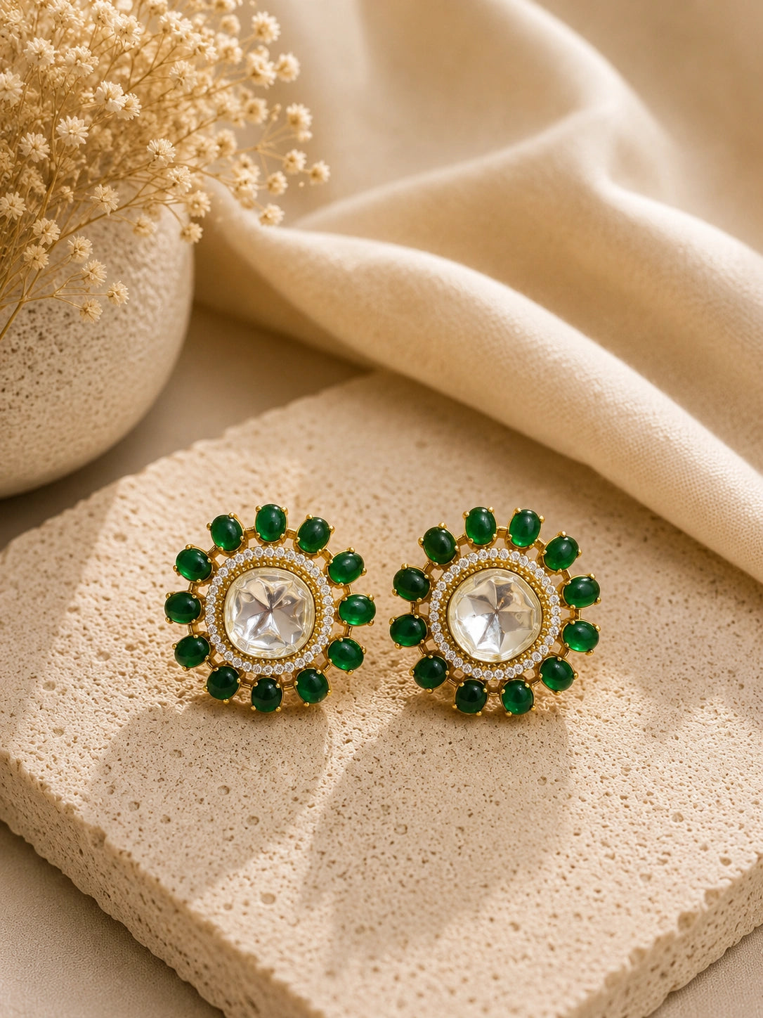 RANGREZ FASHION STUD EARRINGS FOR WOMEN