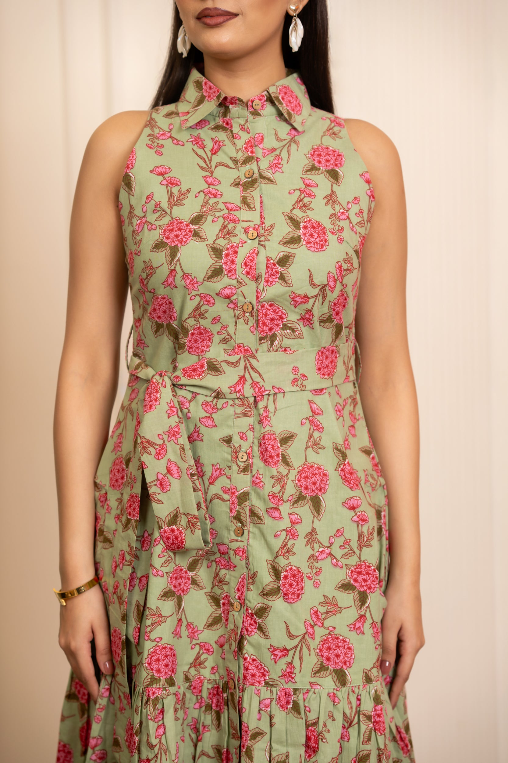 SUKOON SAGE  BLOOMS COTTON FLORAL KNEE LENGTH DRESS
