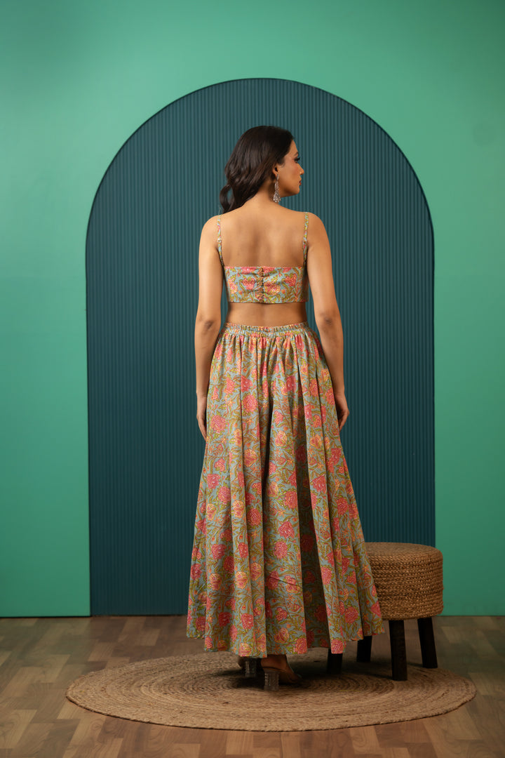 SUKOON SLEEVELESS MEHENDI FLORAL COTTON TWO- PIECE SETS