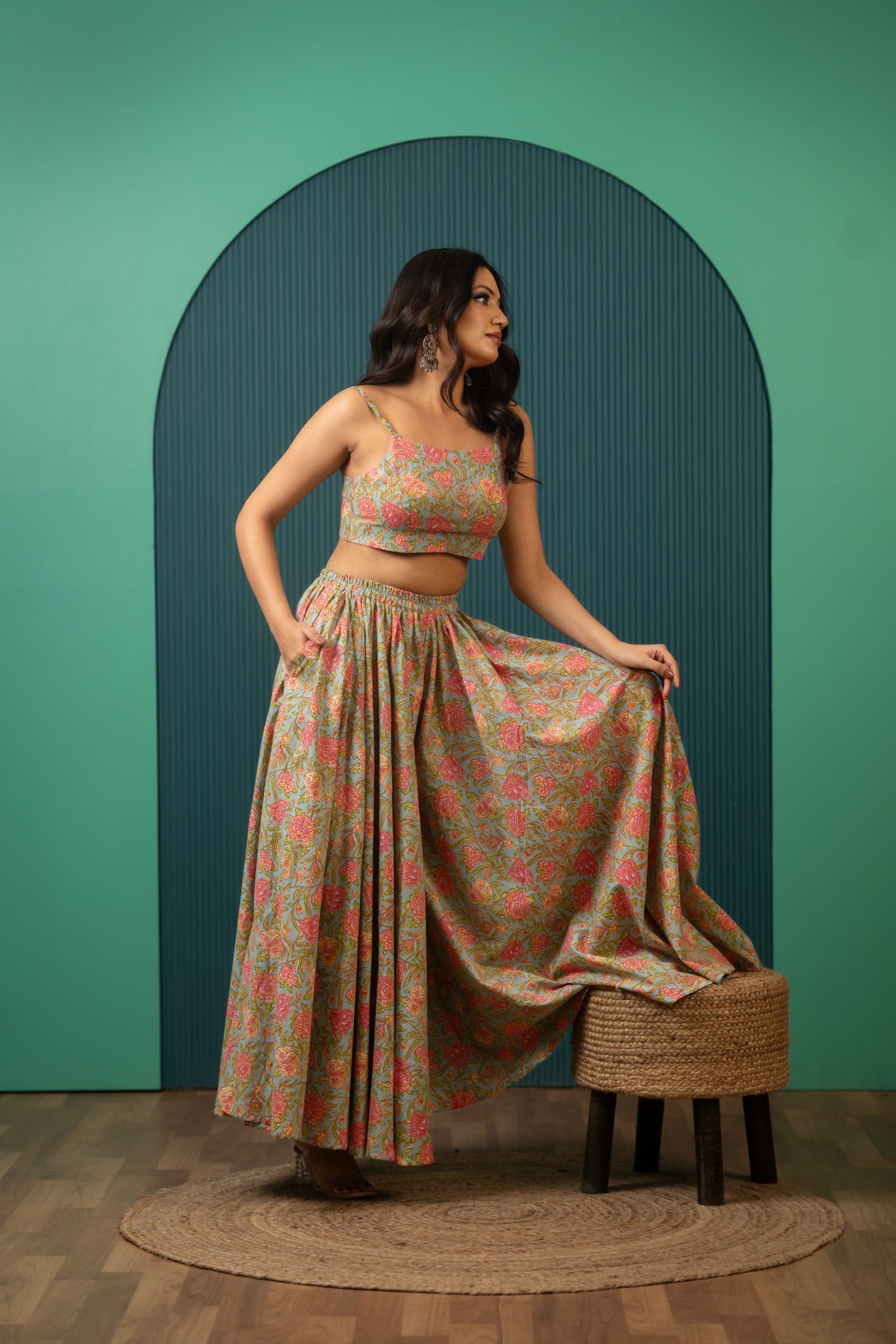 SUKOON SLEEVELESS MEHENDI FLORAL COTTON TWO- PIECE SETS