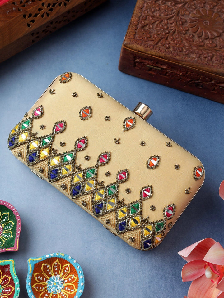 AAMIRA PASTEL YELLOW JUTTI CLUTCH COMBO - Pomcha Jaipur