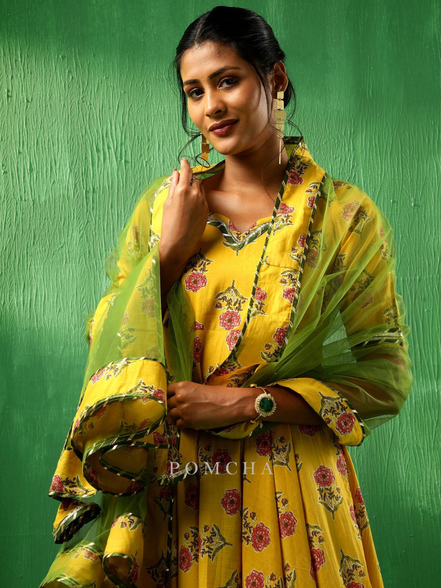 ADAA YELLOW HAND BLOCK COTTON ANARKALI SET WITH SOFT NET DUPATTA - Pomcha Jaipur