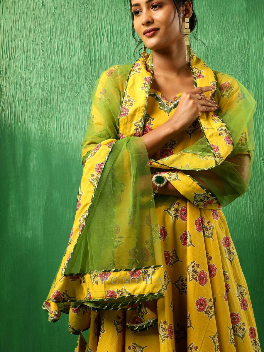 ADAA YELLOW HAND BLOCK COTTON ANARKALI SET WITH SOFT NET DUPATTA - Pomcha Jaipur