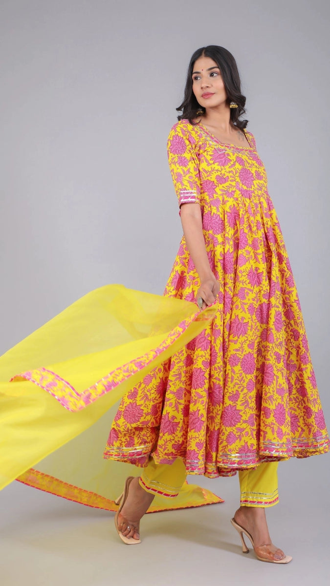 ADIBA YELLOW COTTON ANARKALI SET - Pomcha Jaipur