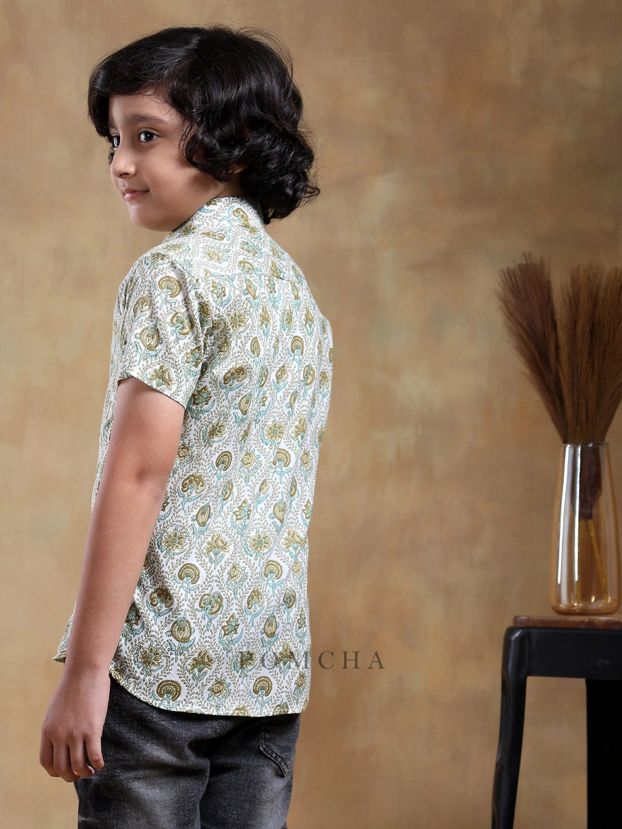 BACHPAN MEHENDI GREEN PAISLEY COTTON HAND BLOCK SHIRT - Pomcha Jaipur