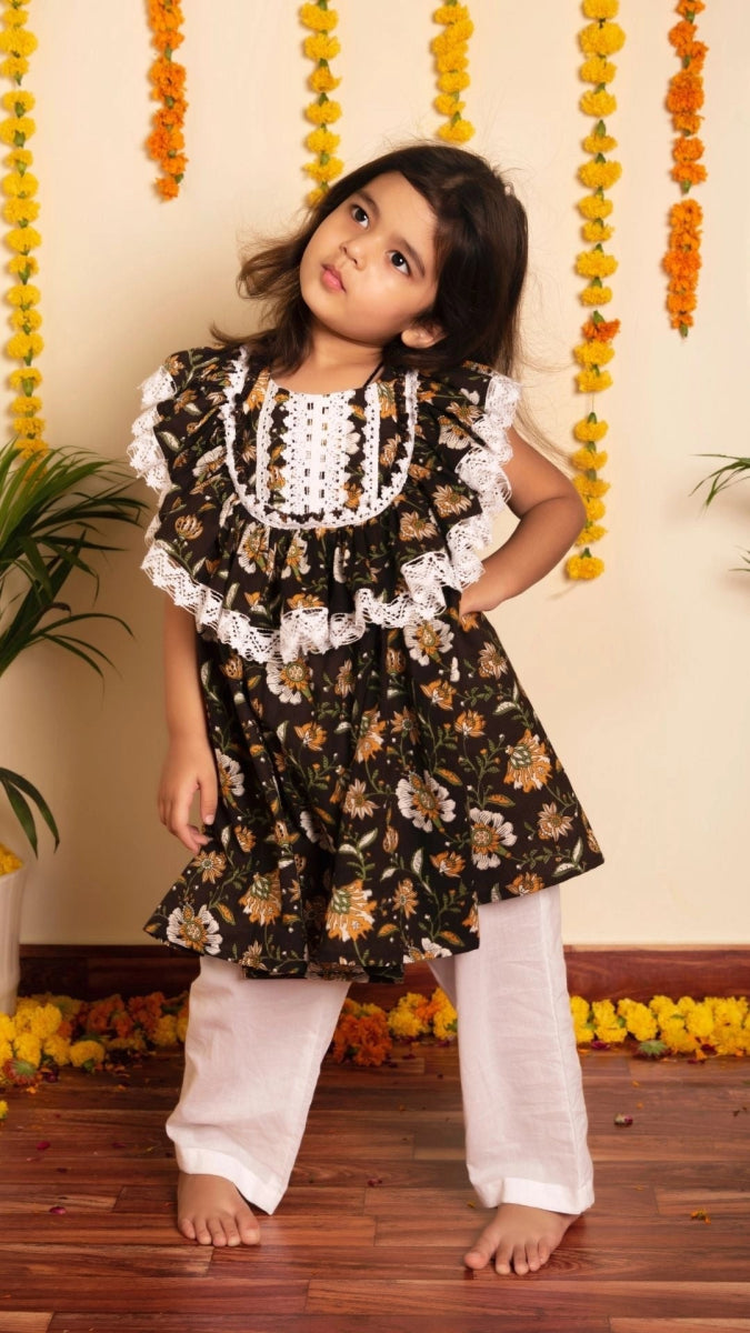 BACHPAN ROOP RANG FROCK PANT - Pomcha Jaipur