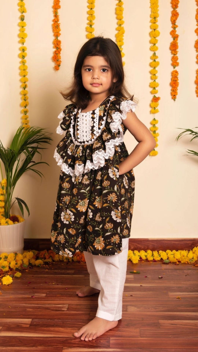 BACHPAN ROOP RANG FROCK PANT - Pomcha Jaipur
