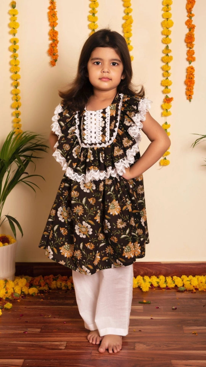 BACHPAN ROOP RANG FROCK PANT - Pomcha Jaipur