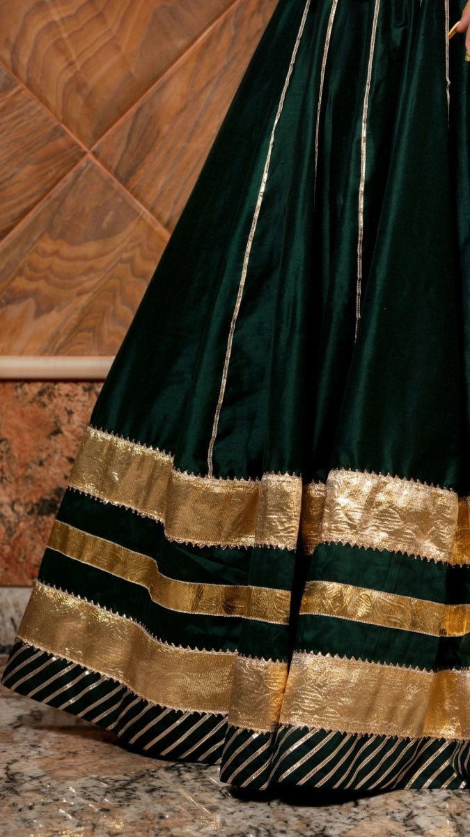 BAISA DARK GREEN COTTON SILK WITH LAPPA WORK LEHENGA AND JAAL WORK ORGANZA DUPATTA SET - Pomcha Jaipur