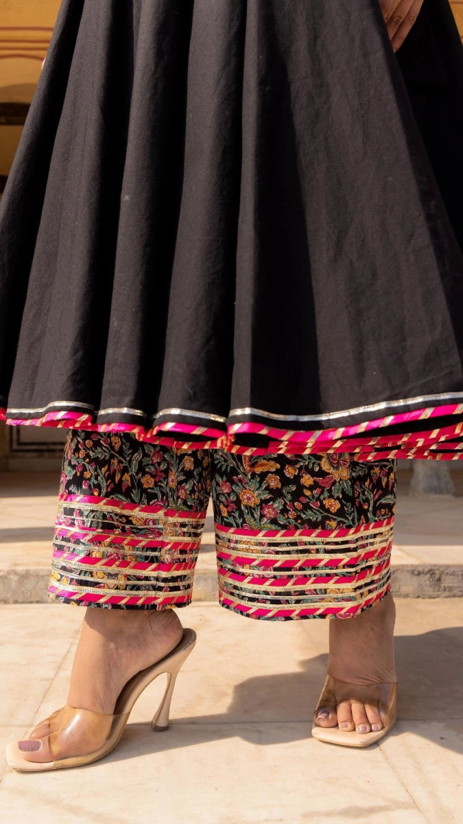 BLACK ROSE COTTON ANGRAKHA SET - Pomcha Jaipur