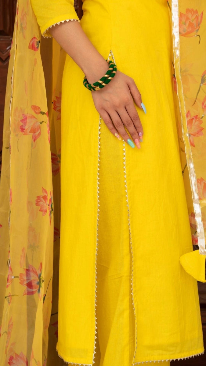 BUTTERCUP YELLOW SUIT SET WITH ORGANZA DUPATTA - Pomcha Jaipur