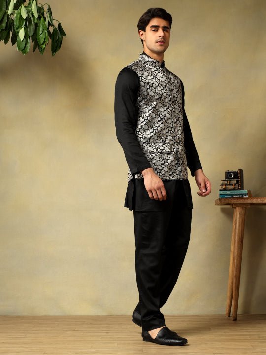 CHAAP MEN'S BLACK DOLA SILK KURTA SET WITH BROCADE JACKET - Pomcha Jaipur