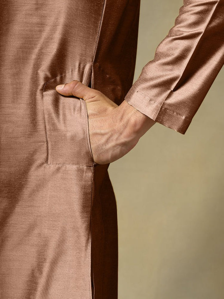 CHAAP MEN'S BROWN COTTON SILK KURTA SET - Pomcha Jaipur