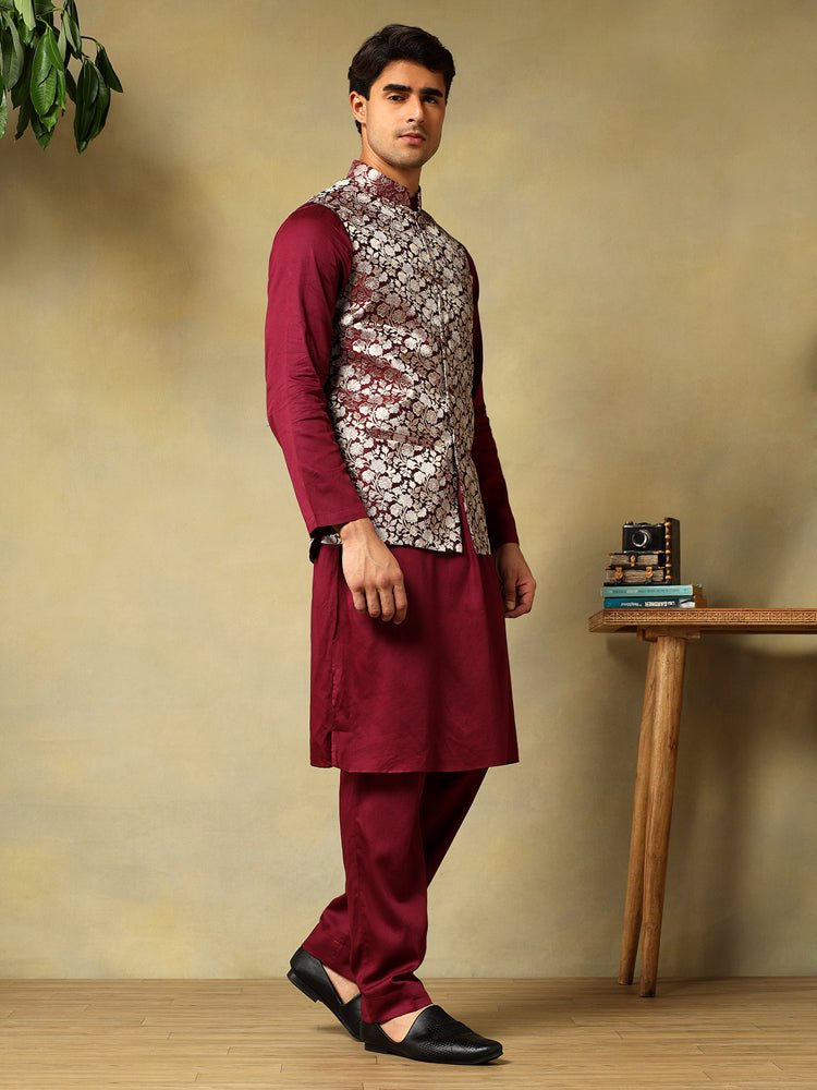 CHAAP MEN'S DEEP MAROON DOLA SILK KURTA SET WITH BROCADE JACKET - Pomcha Jaipur