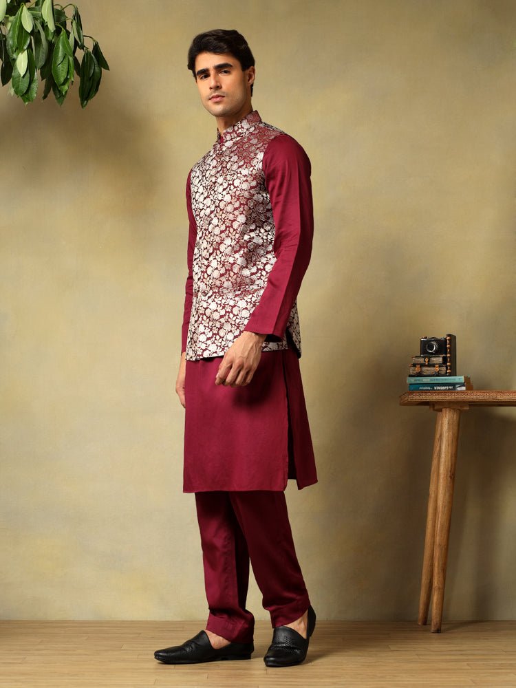 CHAAP MEN'S DEEP MAROON DOLA SILK KURTA SET WITH BROCADE JACKET - Pomcha Jaipur