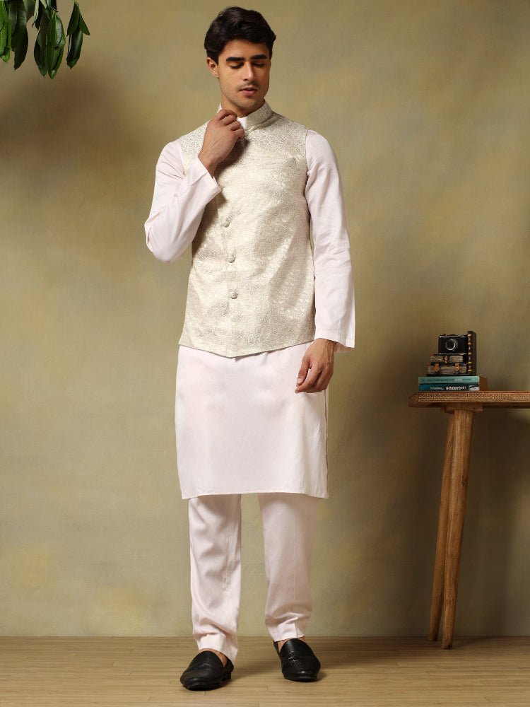 CHAAP MEN'S IVORY WHITE DOLA SILK KURTA SET WITH BROCADE JACKET - Pomcha Jaipur