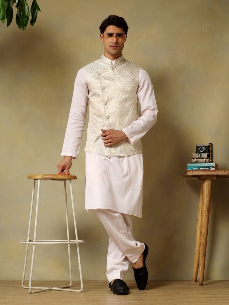 CHAAP MEN'S IVORY WHITE DOLA SILK KURTA SET WITH BROCADE JACKET - Pomcha Jaipur