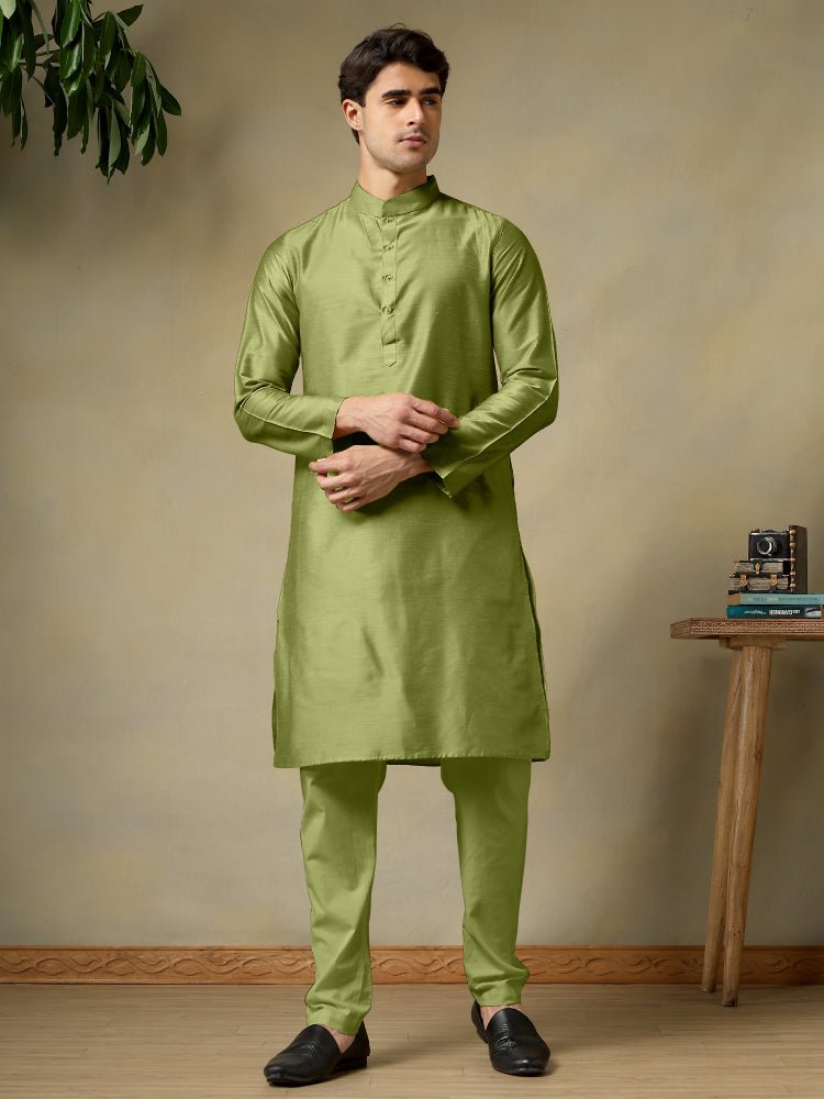 CHAAP MEN'S MEHENDI GREEN COTTON SILK KURTA SET - Pomcha Jaipur