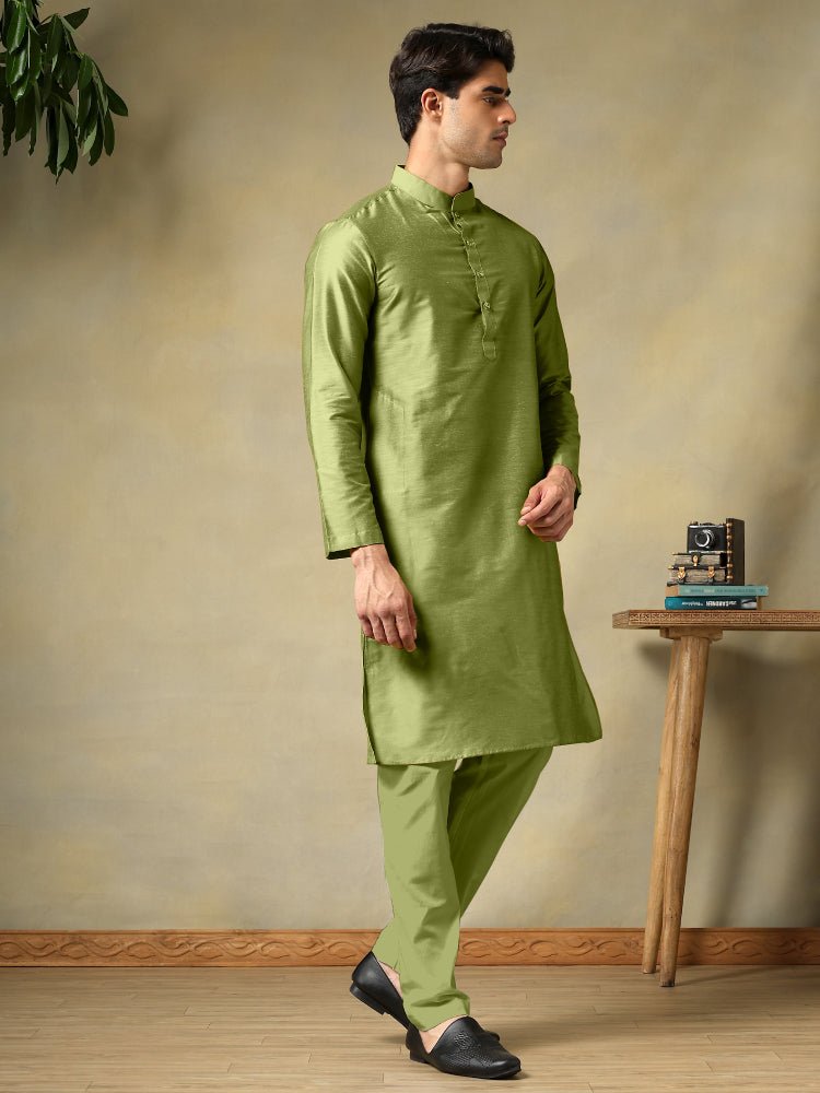 CHAAP MEN'S MEHENDI GREEN COTTON SILK KURTA SET - Pomcha Jaipur
