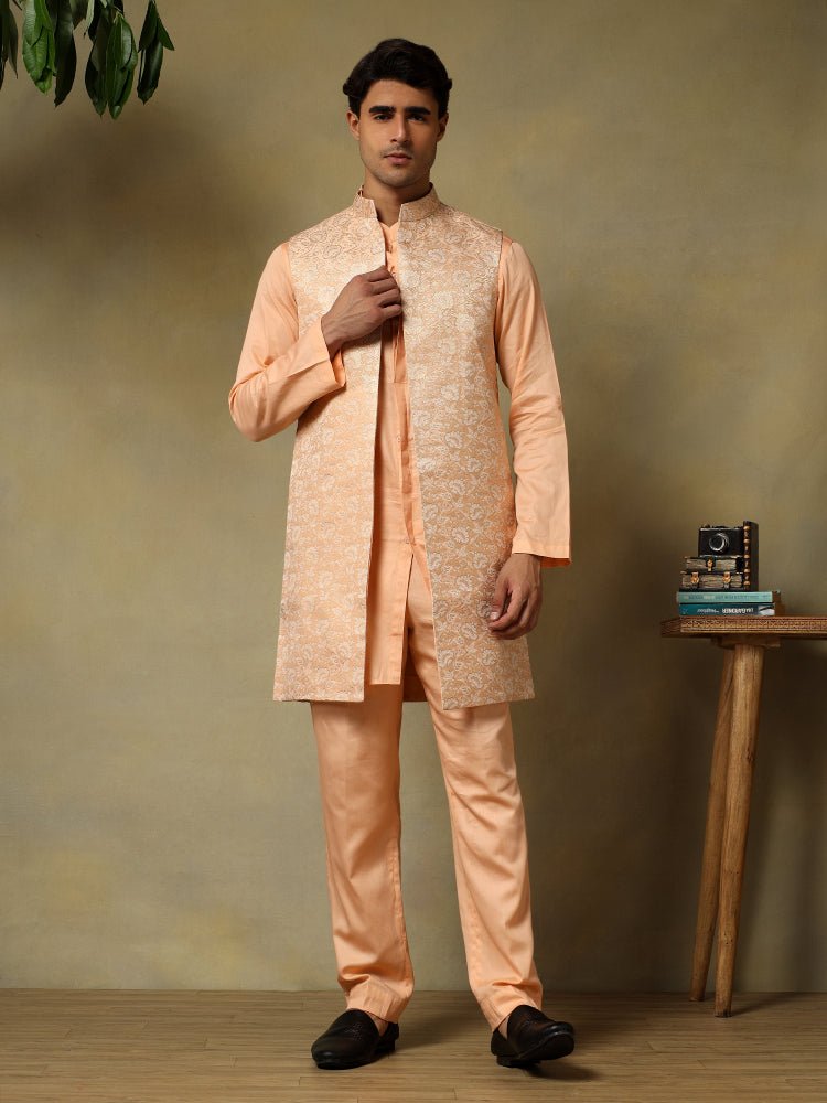 CHAAP MEN'S PEARL PEACH DOLA SILK KURTA SET WITH BROCADE JACKET - Pomcha Jaipur