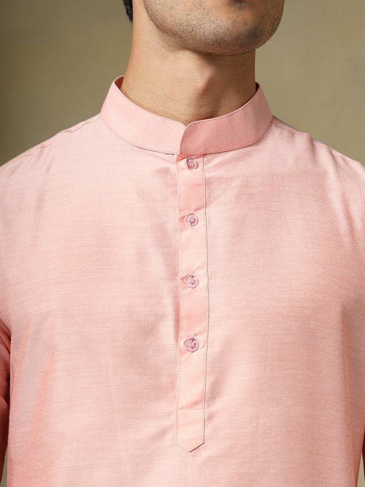 CHAAP MEN'S SALMON PINK COTTON SILK KURTA SET - Pomcha Jaipur