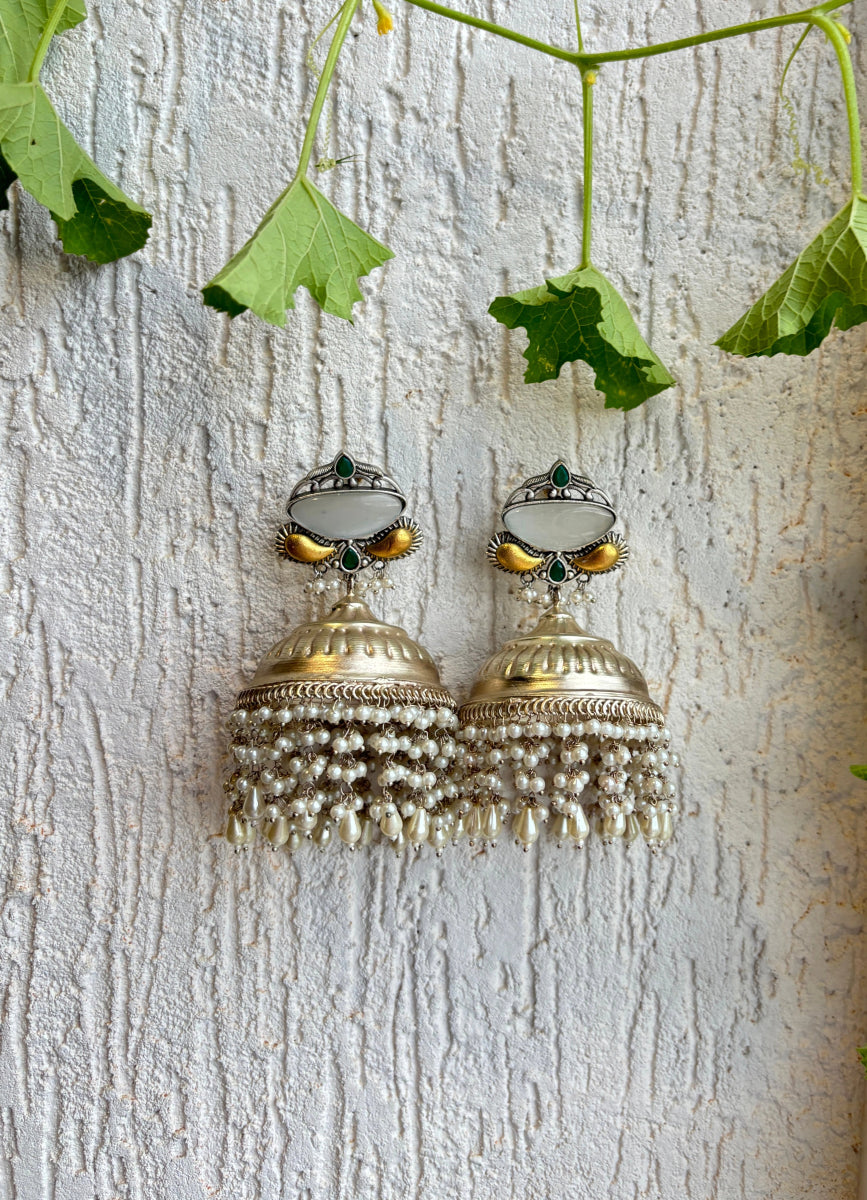 CHAND WHITE SILVER OXIDISED EARRING SET - Pomcha Jaipur