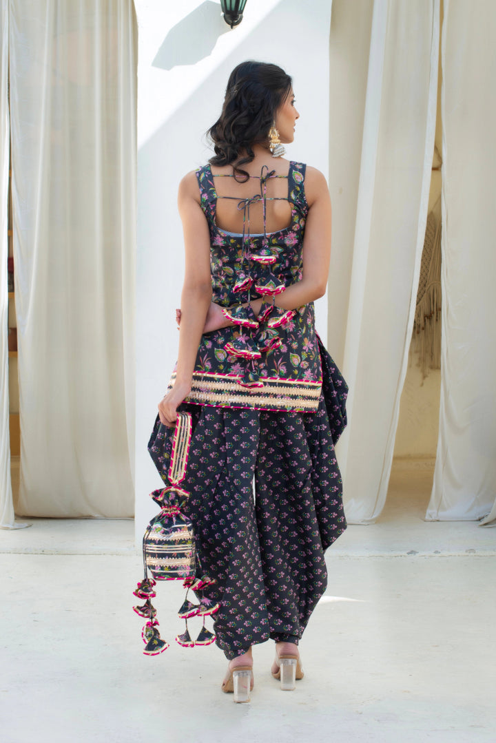 CHHIPA BAZAR GREY PRINTED COTTON GOTA PATTI KURTA DHOTI SET WITH SOFT NET DUPATTA - Pomcha Jaipur