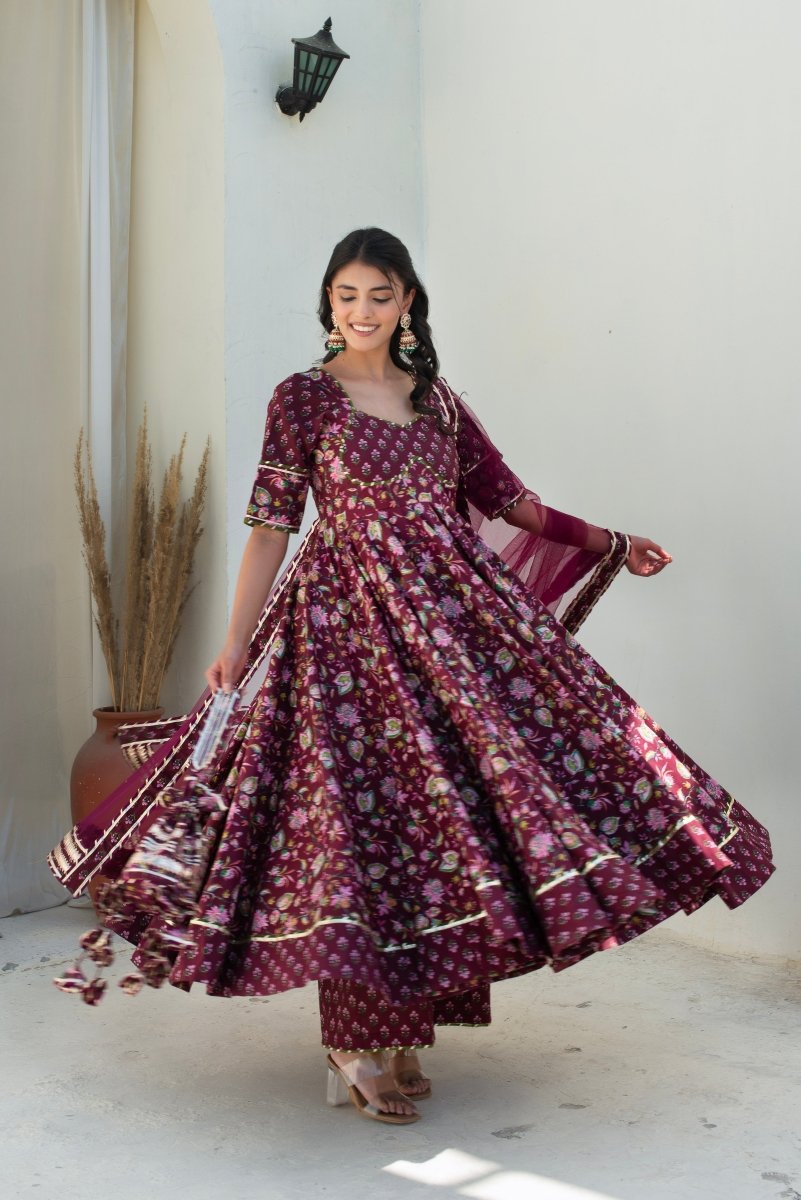 CHHIPA BAZAR HOOR PLUM COTTON GOTA PATTI ANARKALI WITH SOFT NET DUPATTA - Pomcha Jaipur