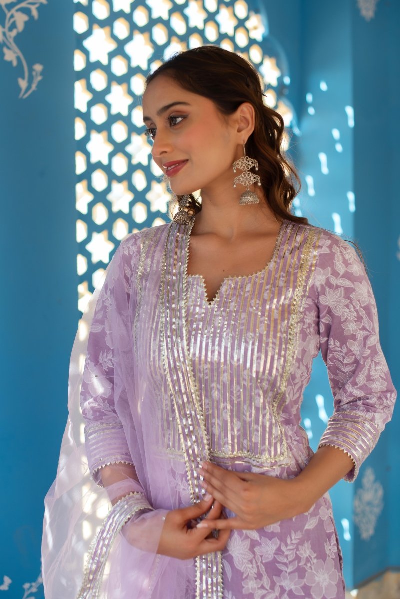 CHHIPA BAZAR LILAC COTTON HAND BLOCK GOTA PATTI SUIT SET WITH SOFT NET DUPATTA - Pomcha Jaipur