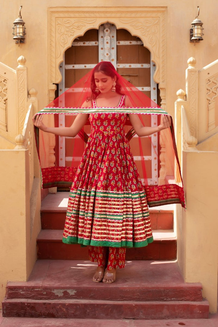 CHHIPA BAZAR PARI RED COTTON GOTA PATTI ANARKALI SET WITH SOFT NET DUPATTA - Pomcha Jaipur