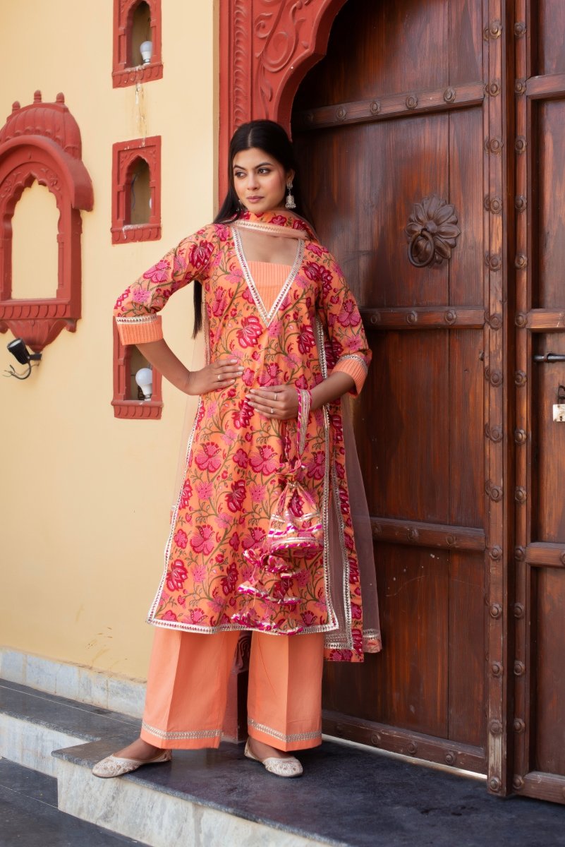 CHHIPA BAZAR PEACH COTTON HAND BLOCK PRINT SUIT SET WITH SOFT NET DUPATTA - Pomcha Jaipur