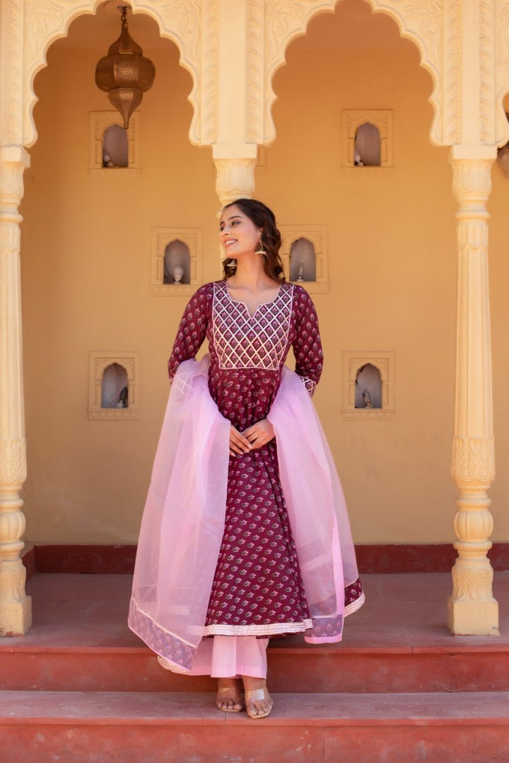 CHHIPA BAZAR PLUM HAND BLOCK GOTA PATTI COTTON ANARKALI SET WITH ORGANZA DUPATTA - Pomcha Jaipur