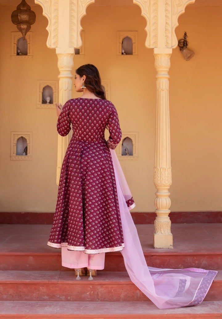 CHHIPA BAZAR PLUM HAND BLOCK GOTA PATTI COTTON ANARKALI SET WITH ORGANZA DUPATTA - Pomcha Jaipur