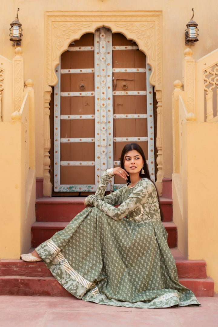 CHHIPA BAZAR SAGE GREEN GOTA PATTI COTTON ANARKALI SET WITH SOFT NET DUPATTA - Pomcha Jaipur
