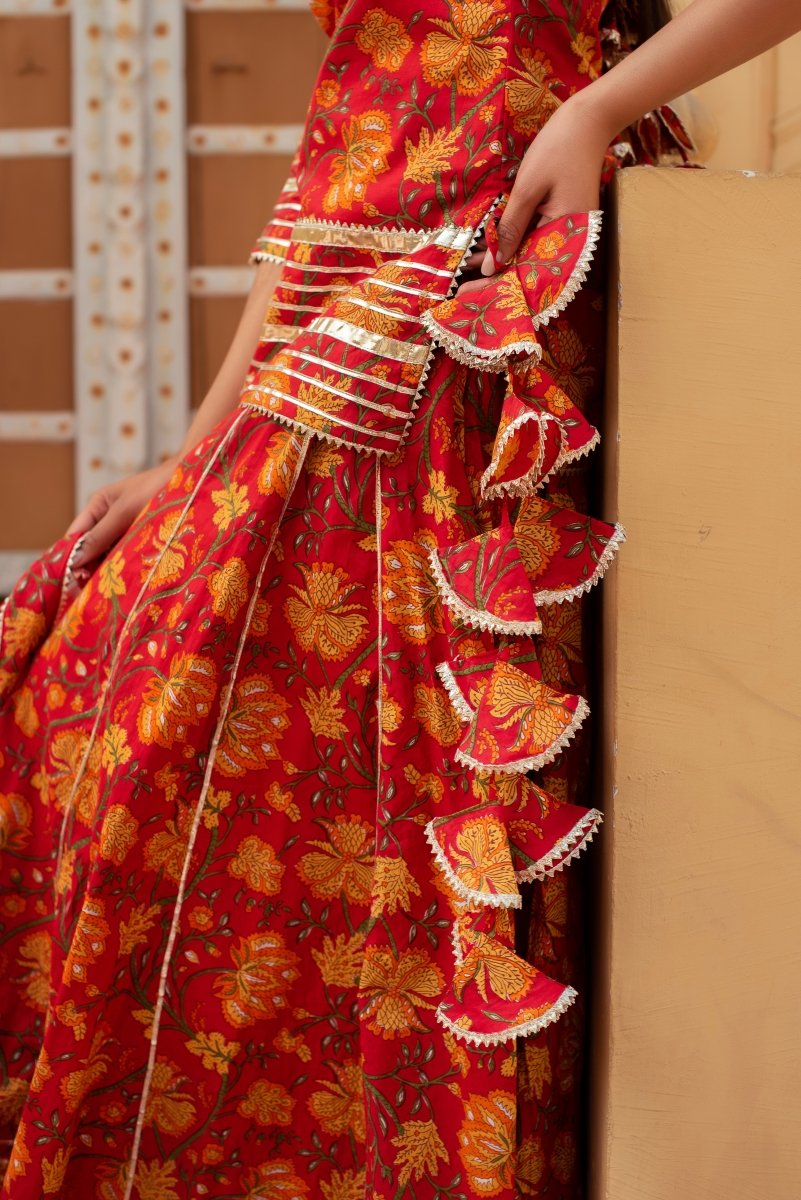 CHHIPA BAZAR TULSI RED COTTON HAND BLOCK GOTA PATTI SKIRT SET WITH SOFT NET DUPATTA - Pomcha Jaipur