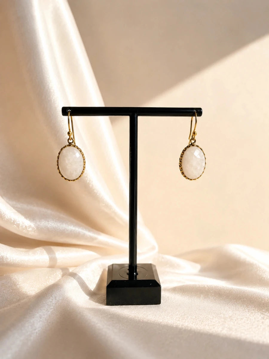 CLASSIC GOLD CIRCLE EARRINGS - Pomcha Jaipur