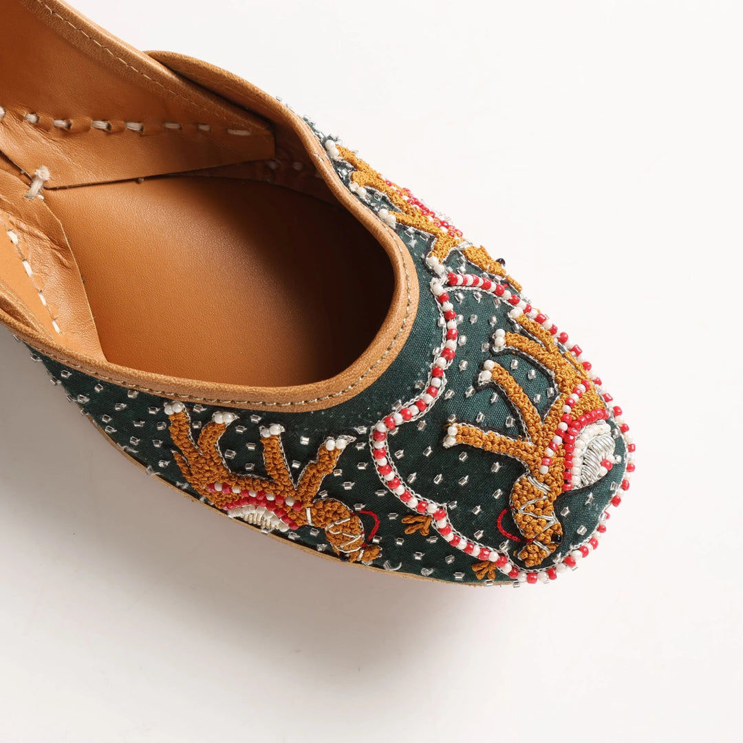 DESERT WALK GREEN MOJARI - Pomcha Jaipur