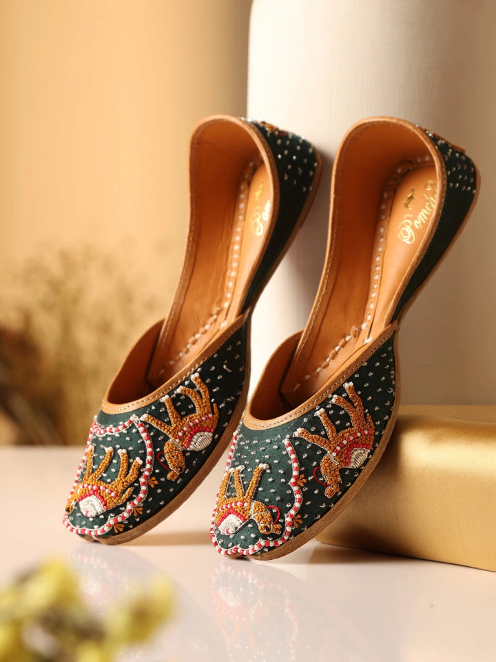 DESERT WALK GREEN MOJARI - Pomcha Jaipur