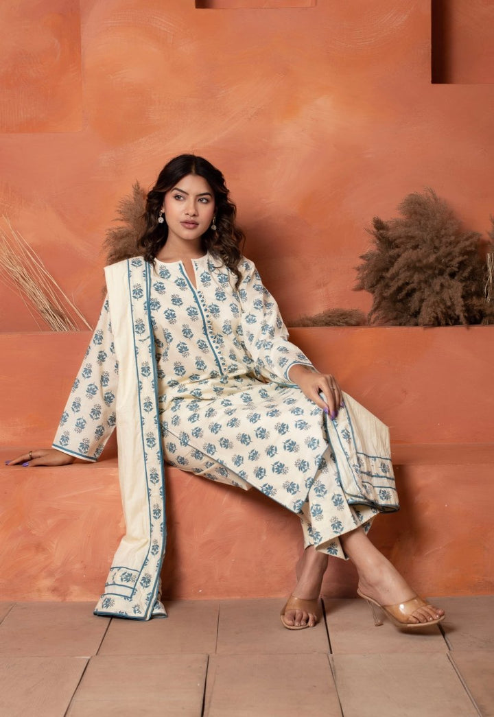 DHOOP CHAAV COTTON HAND BLOCK BLUE WHITE KURTA SET WITH COTTON DUPATTA - Pomcha Jaipur