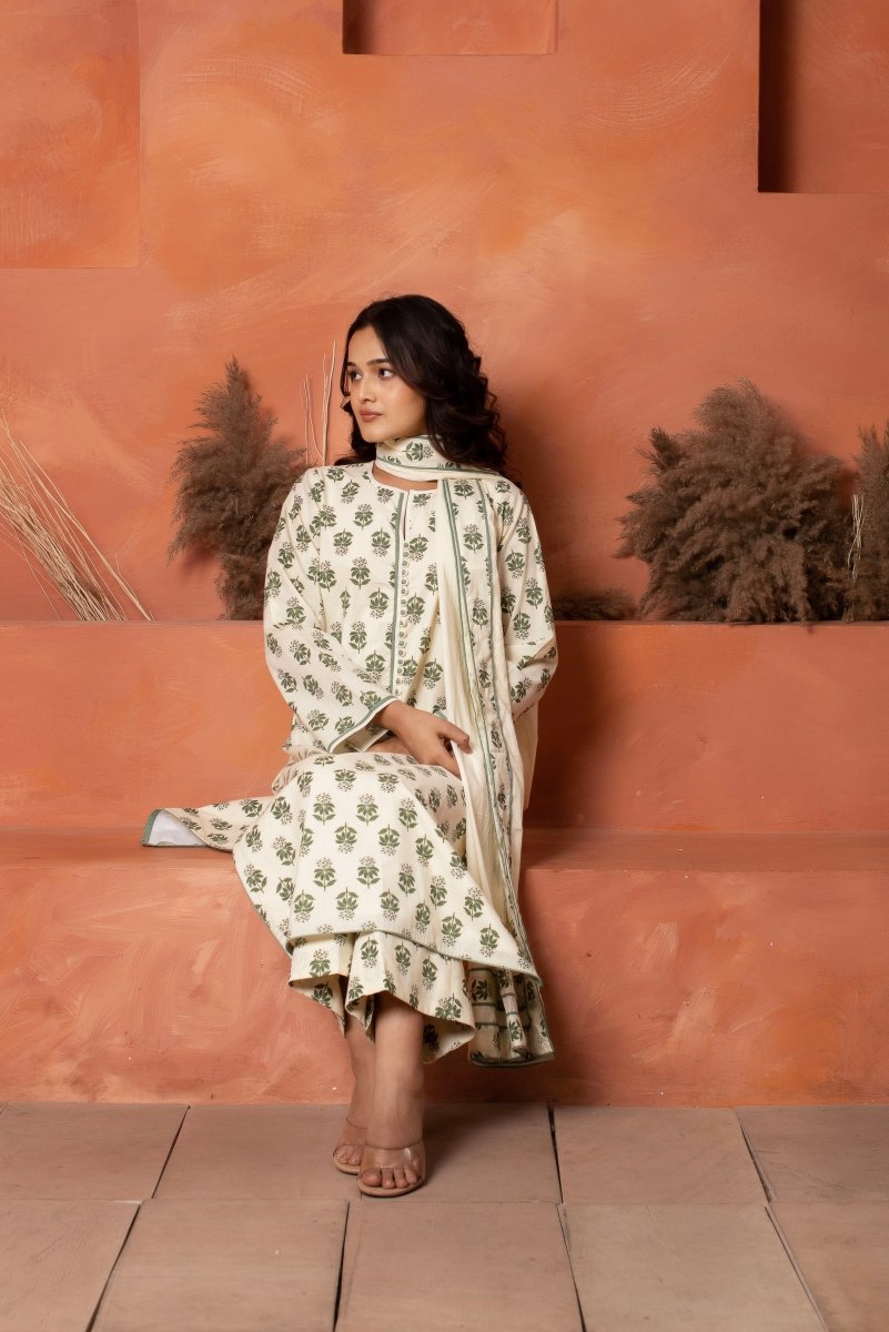 DHOOP CHAAV COTTON HAND BLOCK GREEN OFF WHITE KURTA SET WITH COTTON DUPATTA - Pomcha Jaipur
