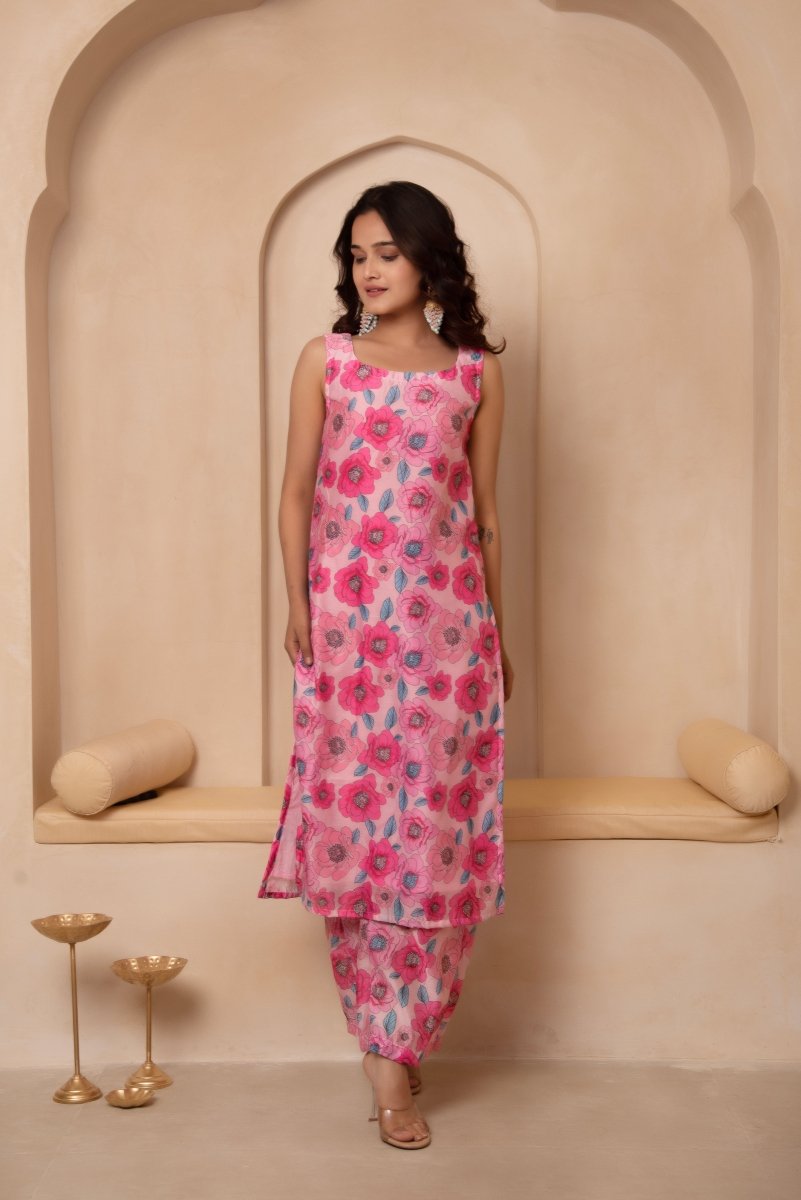 DHOOP CHAAV LEELA MUSLIN STRAIGHT SUIT SET WITH ORGANZA DUPATTA - Pomcha Jaipur