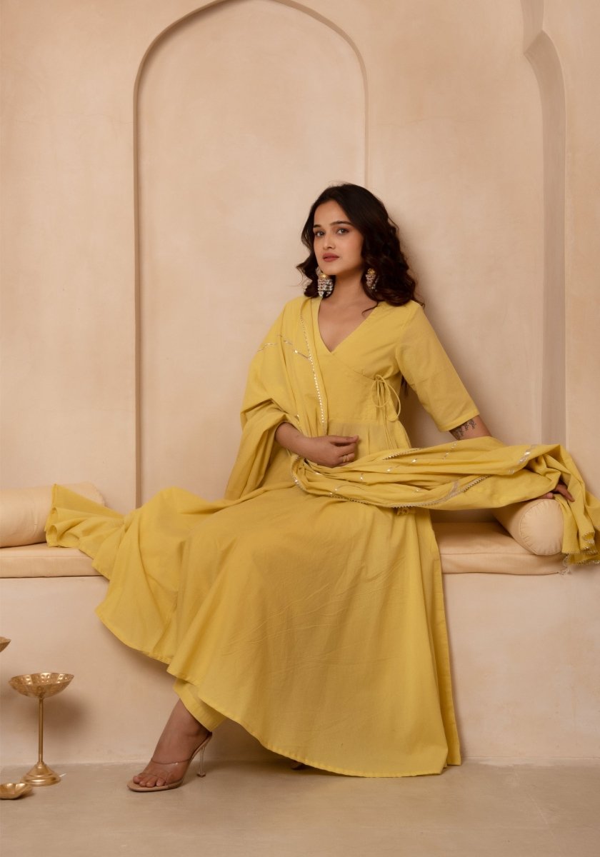 DHOOP CHAAV MIRA DUSTY YELLOW COTTON ANGRAKHA SET WITH COTTON DUPATTA - Pomcha Jaipur