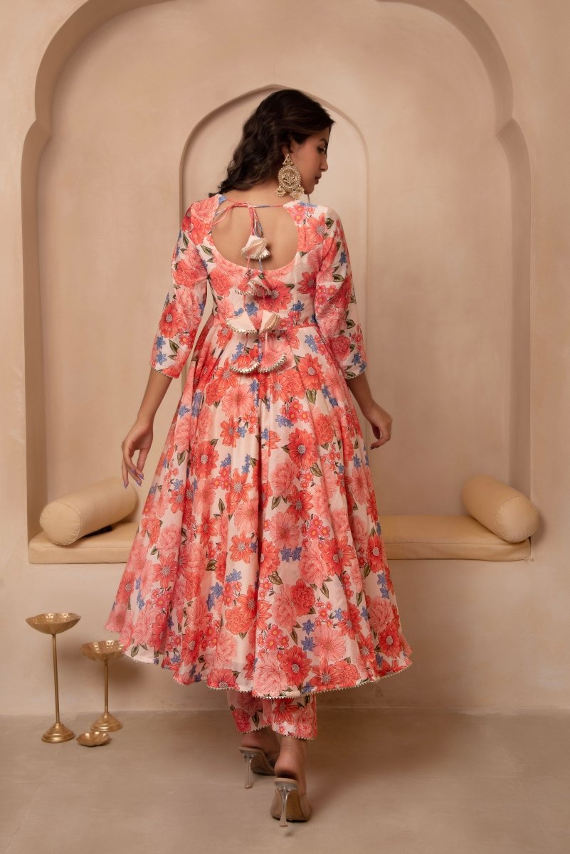 DHOOP CHAAV PEACH FLORAL MUSLIN ANARKALI SET WITH ORGANZA DUPATTA - Pomcha Jaipur