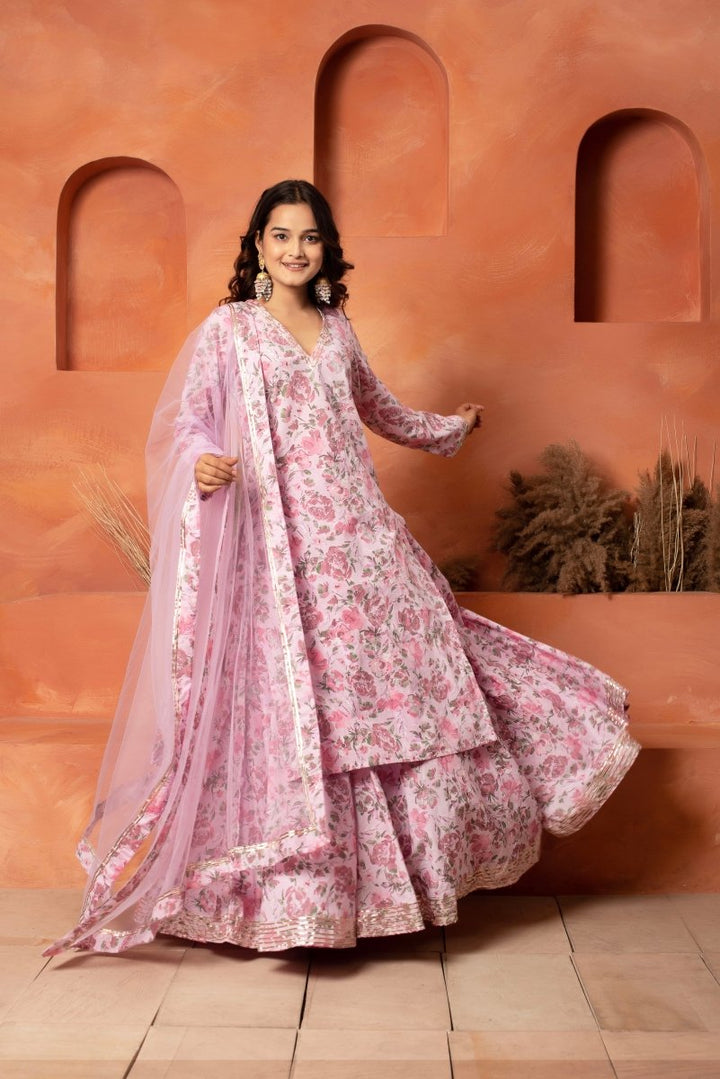 DHOOP CHAAV PINK COTTON PRINTED GOTA PATTI KURTA SKIRT SET WITH NET DUPATTA - Pomcha Jaipur