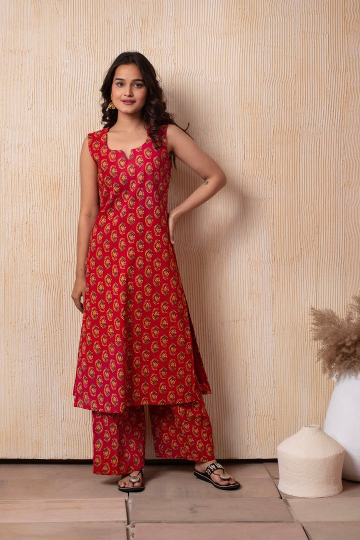 DHOOP - CHAAV RAHA RED COTTON HAND BLOCK KURTA AND PANT WITH BLAZER - Pomcha Jaipur