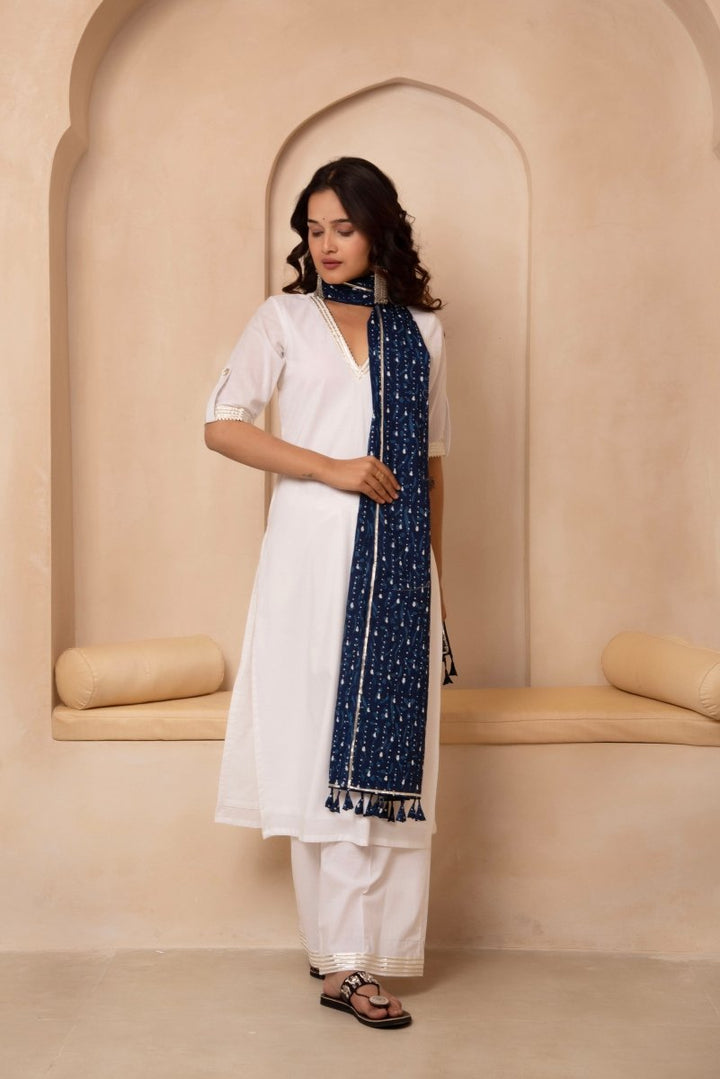 DHOOP CHAAV SWAN WHITE STRAIGHT SUIT SET WITH COTTON DUPATTA - Pomcha Jaipur