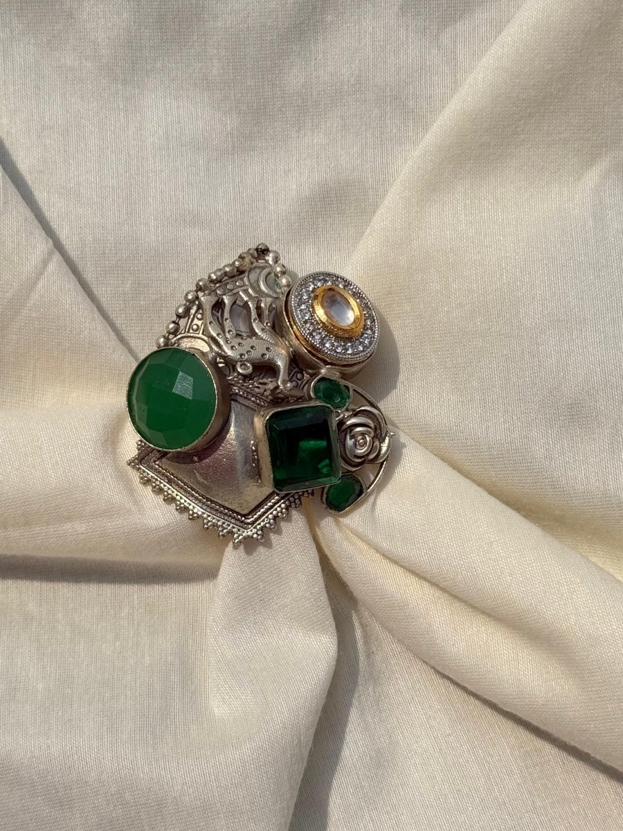 EMRELED CAMEL MOTIF SILVER OXIDISED RING - Pomcha Jaipur