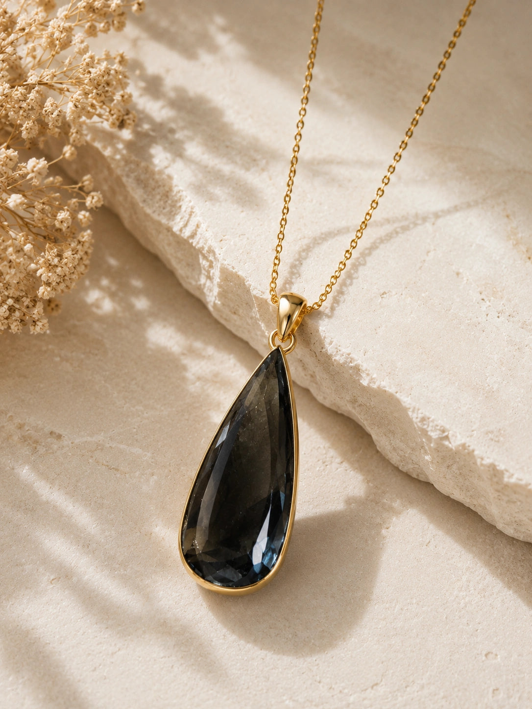 MIDNIGHT DROP PENDANT