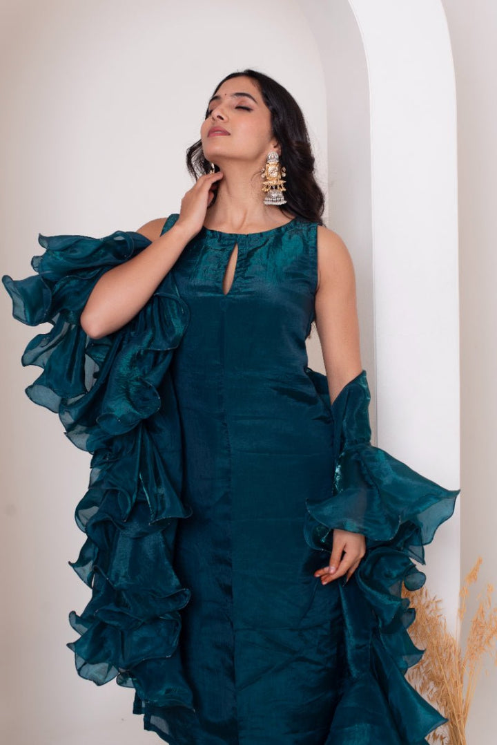 GHAZAL DARK GREEN SILK KURTA SET WITH SILK FRILL DUPATTA - Pomcha Jaipur