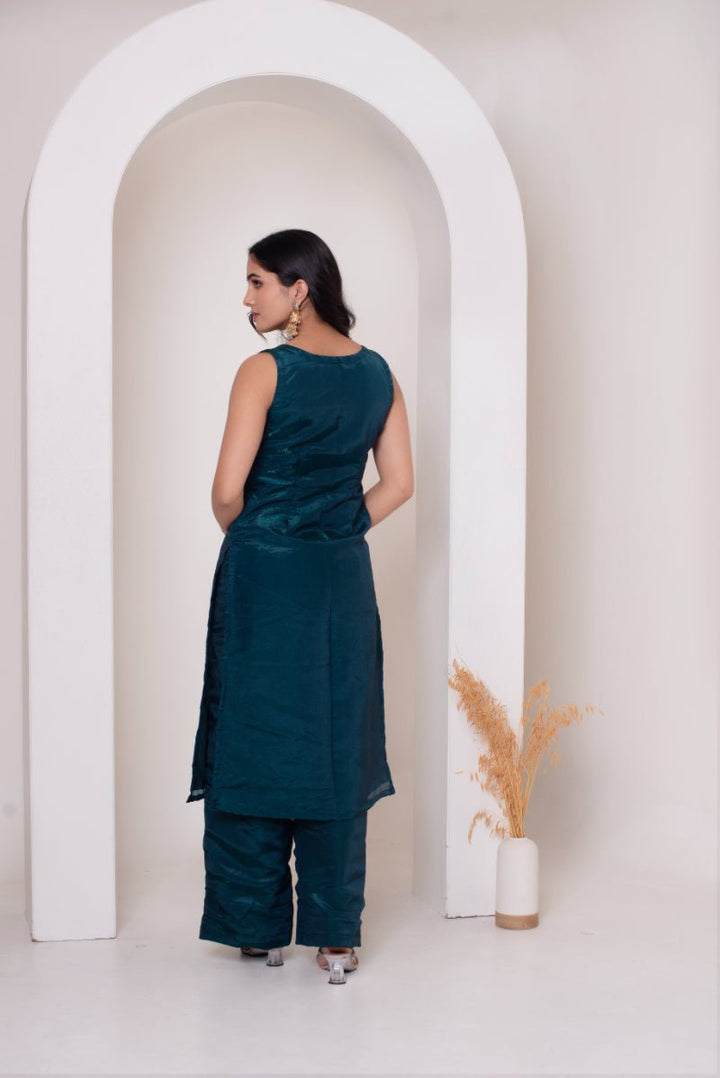 GHAZAL DARK GREEN SILK KURTA SET WITH SILK FRILL DUPATTA - Pomcha Jaipur